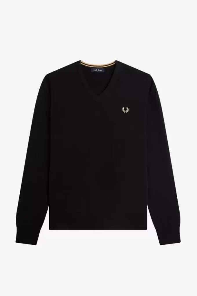 Klassischer Herrenpullover mit V-Ausschnitt