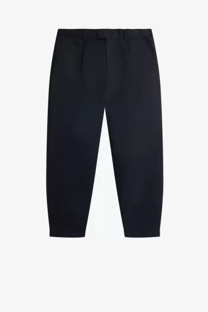 Kurze Herrenhose aus Leinenmischung