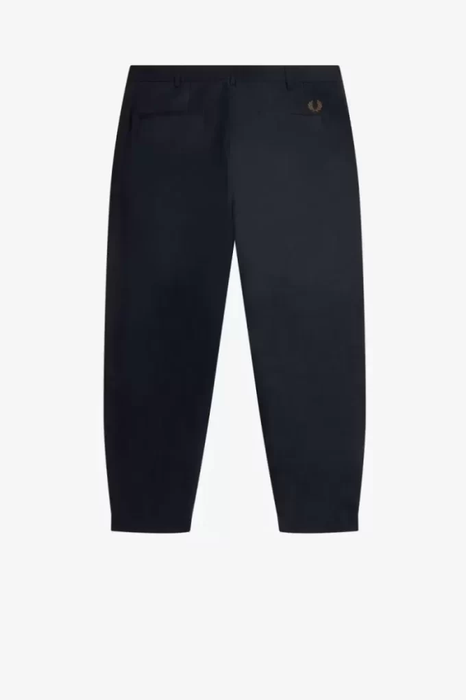 Kurze Herrenhose aus Leinenmischung