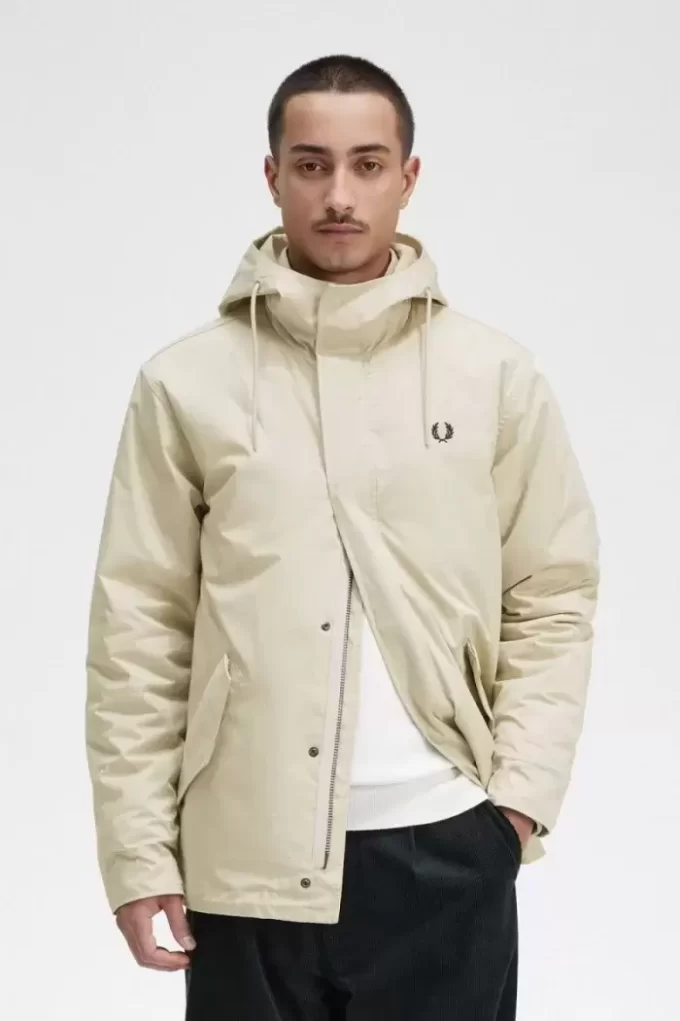 Kurzer wattierter Herrenparka