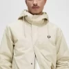 Kurzer wattierter Herrenparka