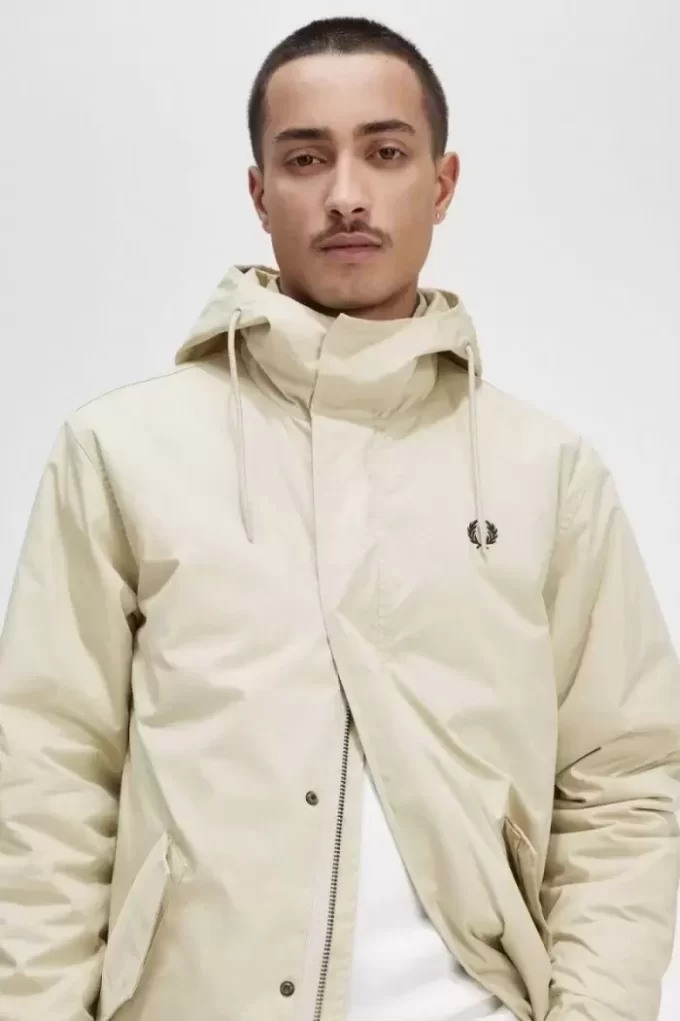 Kurzer wattierter Herrenparka