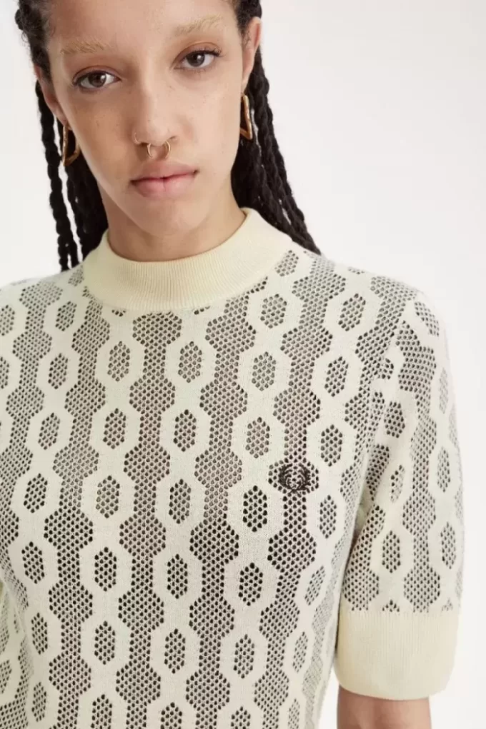 Kurzärmliger Damenpullover mit offenem Strickmuster