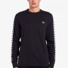 Langarm-T-Shirts mit Klebeband