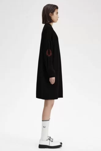 Lorbeerkranz-Strickkleid für Damen