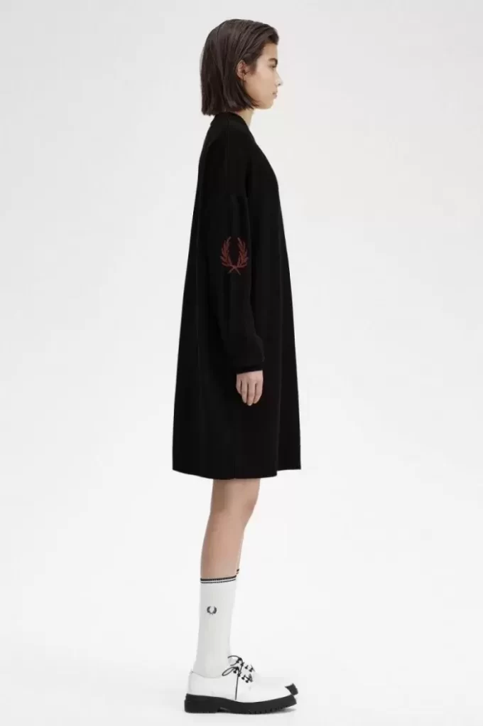 Lorbeerkranz-Strickkleid für Damen