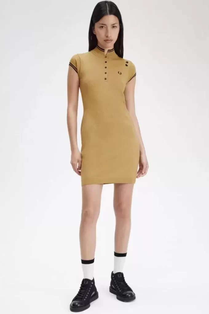Metallic-Strickkleid für Damen 1964