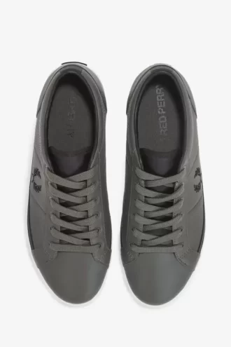 Perforierte Baseline Herren-Tennisschuhe