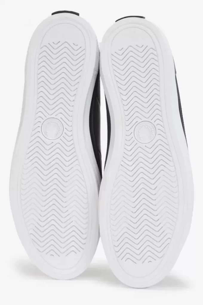 Perforierte Baseline Herren-Tennisschuhe