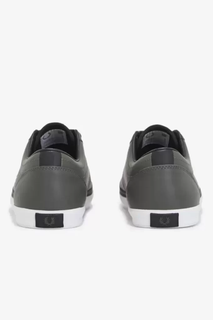 Perforierte Baseline Herren-Tennisschuhe