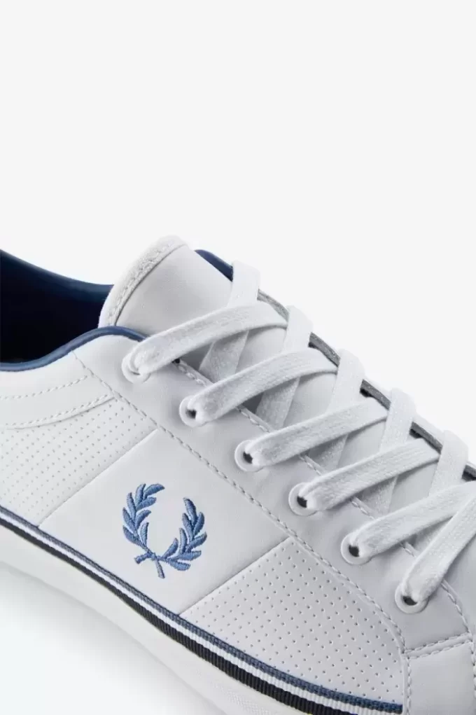 Perforierte Baseline Herren-Tennisschuhe