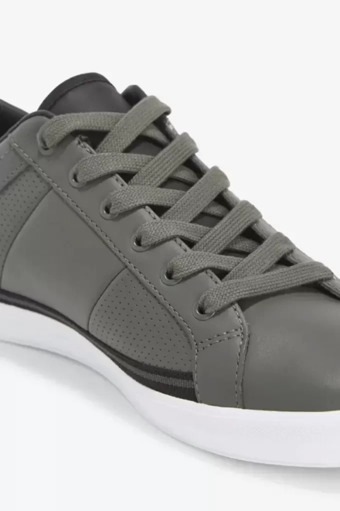 Perforierte Baseline Herren-Tennisschuhe