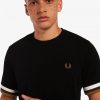 Piqué-T-Shirts mit gestreiften Bündchen