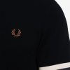 Piqué-T-Shirts mit gestreiften Bündchen