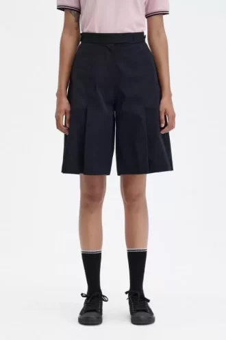 Plissierte Damen-Shorts