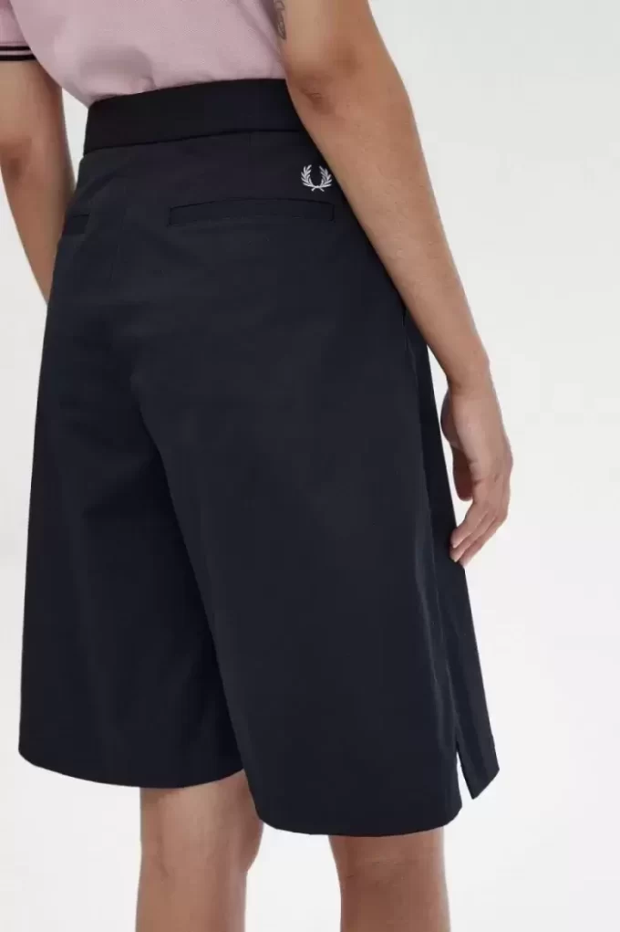 Plissierte Damen-Shorts
