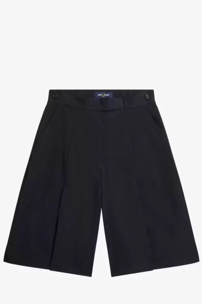 Plissierte Damen-Shorts