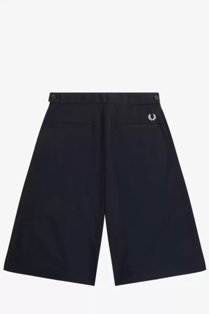 Plissierte Damen-Shorts