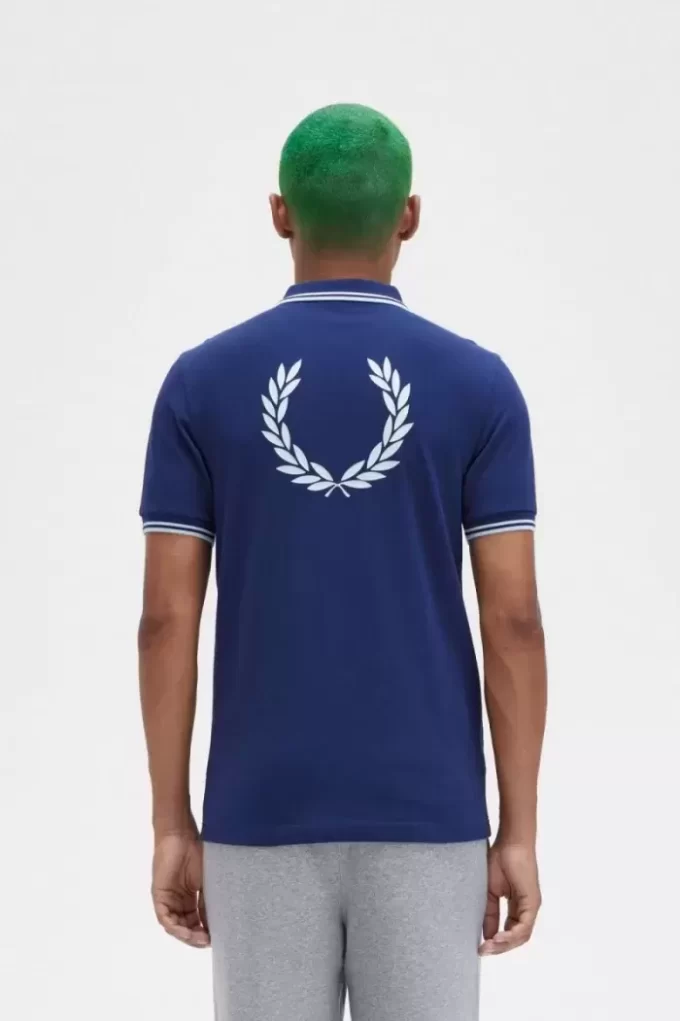 Poloshirt für Herren mit Grafik auf der Rückseite