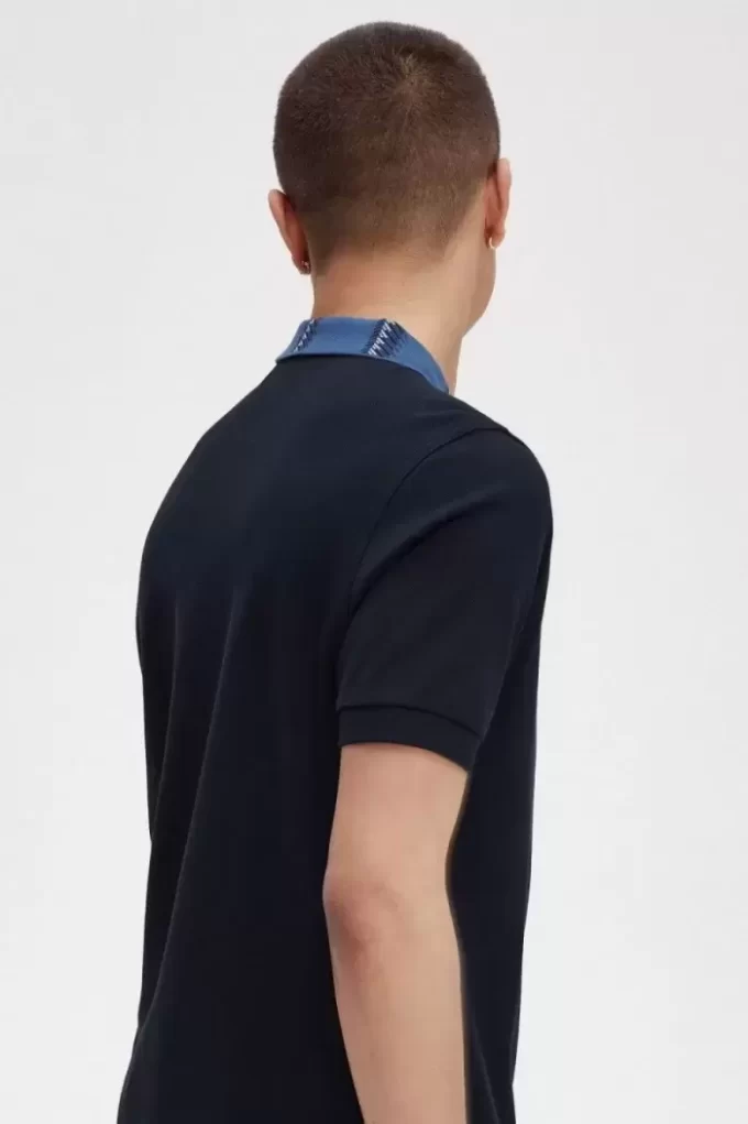 Poloshirt mit grafischem Kragen für Herren