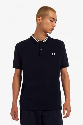 Poloshirts mit Raglanärmeln