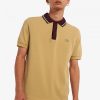 Poloshirts mit Strickkragen