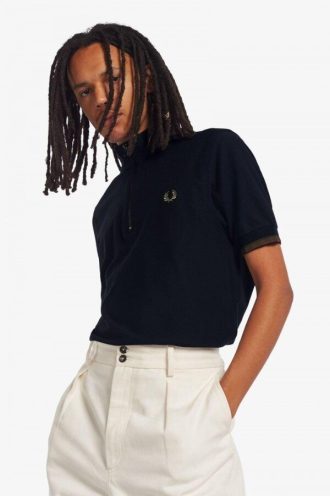 Poloshirts mit Trichterkragen