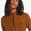 Poloshirts mit Trichterkragen