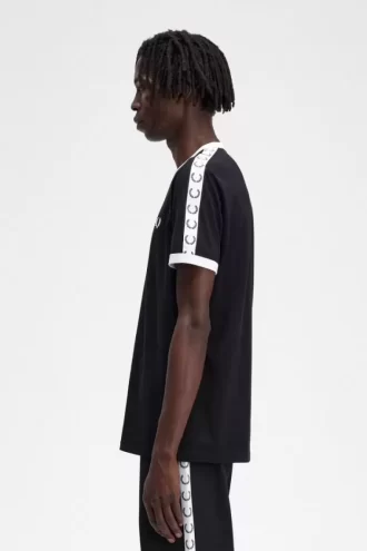 Ringer-T-Shirt mit Aufnäher für Herren