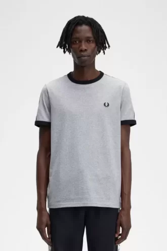 Ringer-T-Shirt mit Aufnäher für Herren