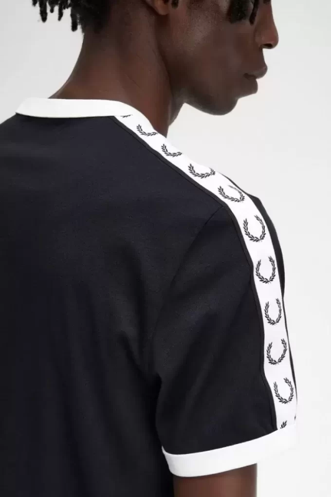 Ringer-T-Shirt mit Aufnäher für Herren