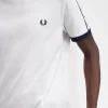 Ringer-T-Shirt mit Aufnäher für Herren