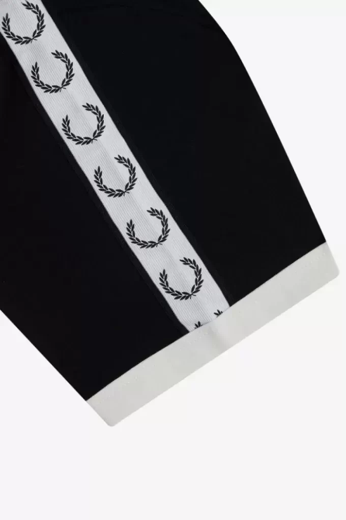 Ringer-T-Shirt mit Aufnäher für Herren