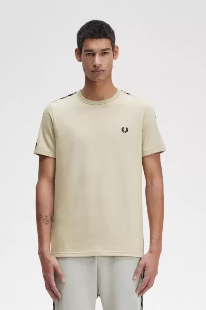 Ringer-T-Shirt mit Kontrastband für Herren