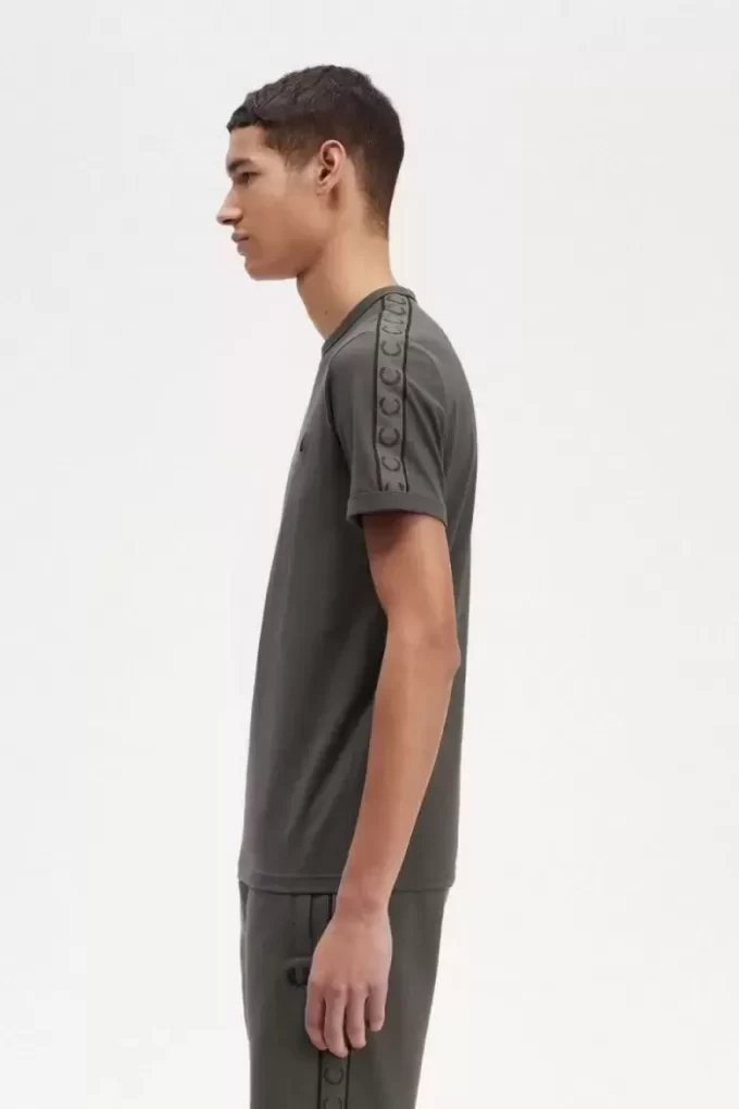 Ringer-T-Shirt mit Kontrastband für Herren