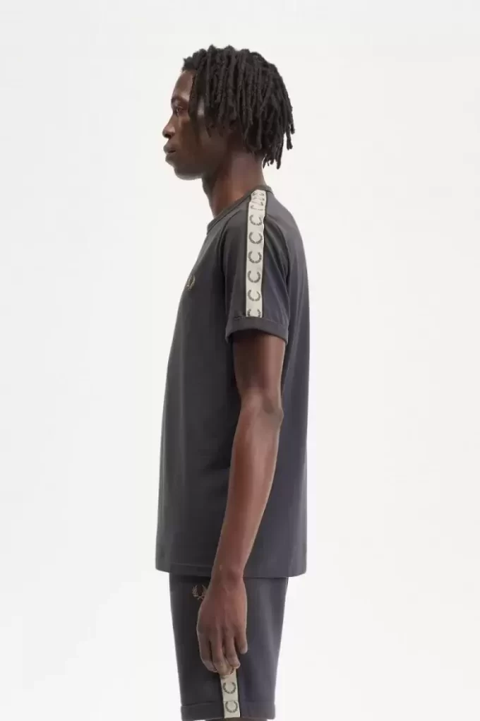Ringer-T-Shirt mit Kontrastband für Herren
