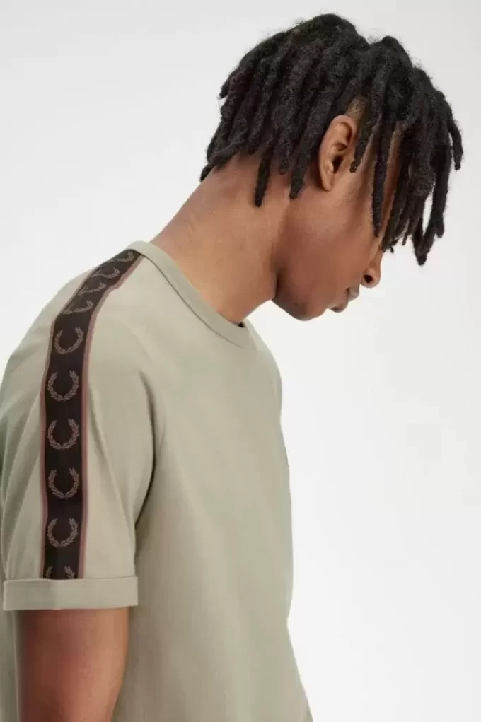 Ringer-T-Shirt mit Kontrastband für Herren