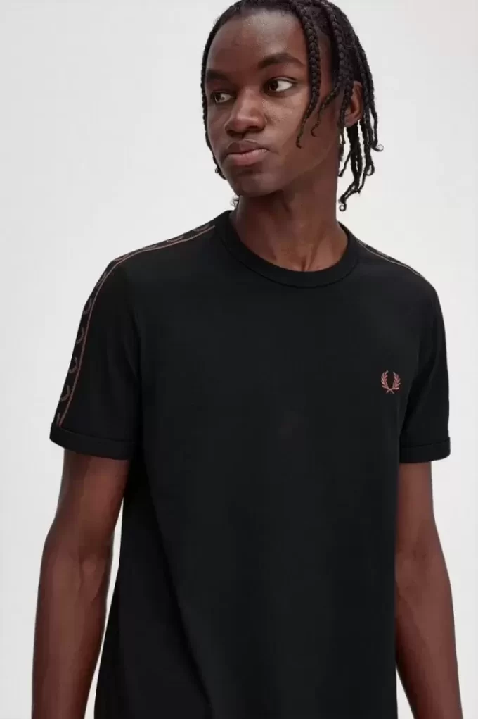 Ringer-T-Shirt mit Kontrastband für Herren