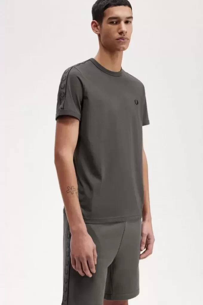 Ringer-T-Shirt mit Kontrastband für Herren