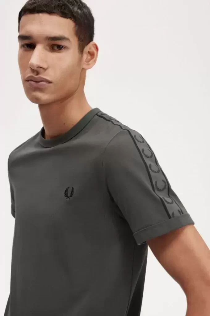 Ringer-T-Shirt mit Kontrastband für Herren