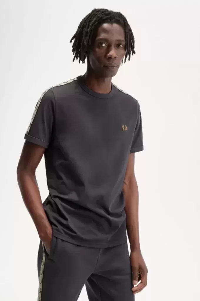 Ringer-T-Shirt mit Kontrastband für Herren