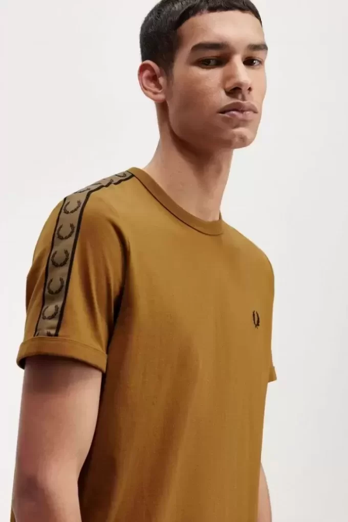 Ringer-T-Shirt mit Kontrastband für Herren
