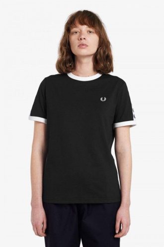 Ringer-T-Shirts mit Klebeband