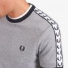 Ringer-T-Shirts mit Klebeband