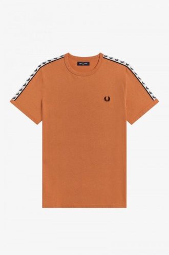 Ringer-T-Shirts mit Klebeband
