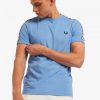 Ringer-T-Shirts mit Klebeband