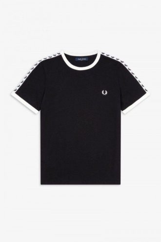 Ringer-T-Shirts mit Klebeband