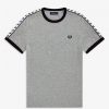 Ringer-T-Shirts mit Klebeband