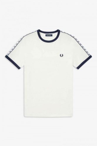 Ringer-T-Shirts mit Klebeband