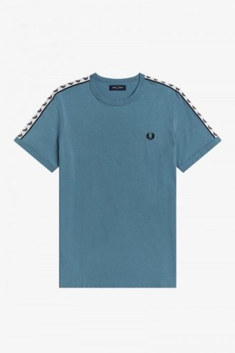 Ringer-T-Shirts mit Klebeband